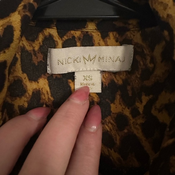 Nicki Minaj Bold Leopard Print Blouse - Picture 2 of 6